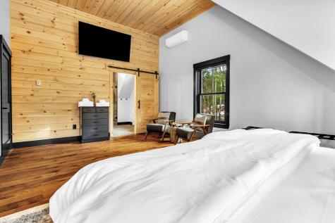 114 Valley View Road Newry ME 04261