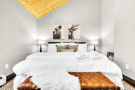 114 Valley View Road Newry ME 04261