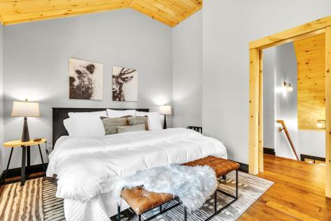 114 Valley View Road Newry ME 04261