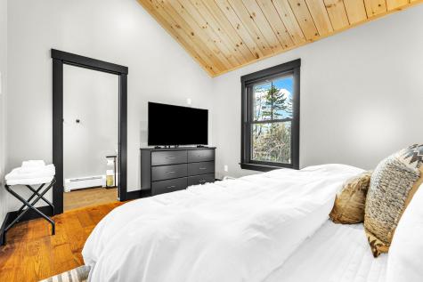 114 Valley View Road Newry ME 04261