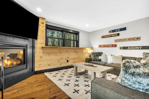 114 Valley View Road Newry ME 04261