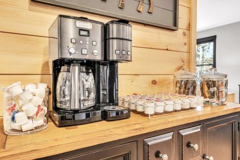 114 Valley View Road Newry ME 04261