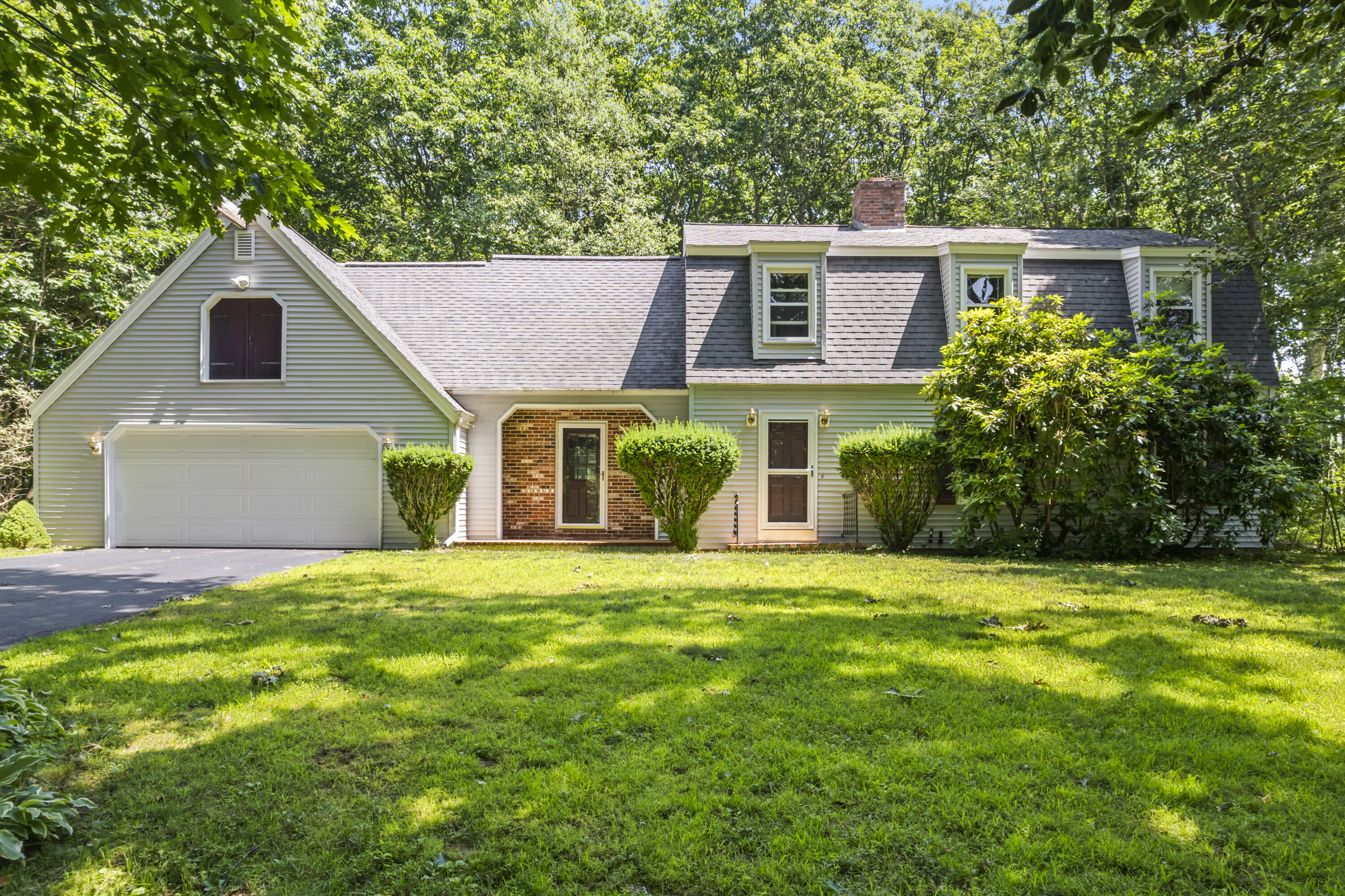 22 Donica Road York ME 03909
