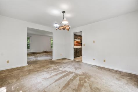 22 Donica Road York ME 03909