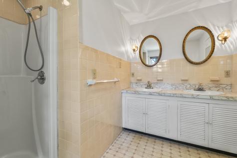 22 Donica Road York ME 03909