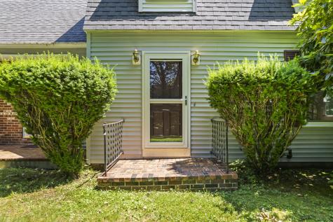 22 Donica Road York ME 03909