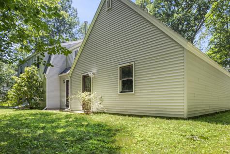 22 Donica Road York ME 03909