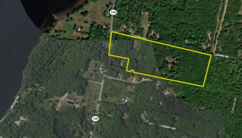 704 Cedar Grove Road Dresden ME 04342