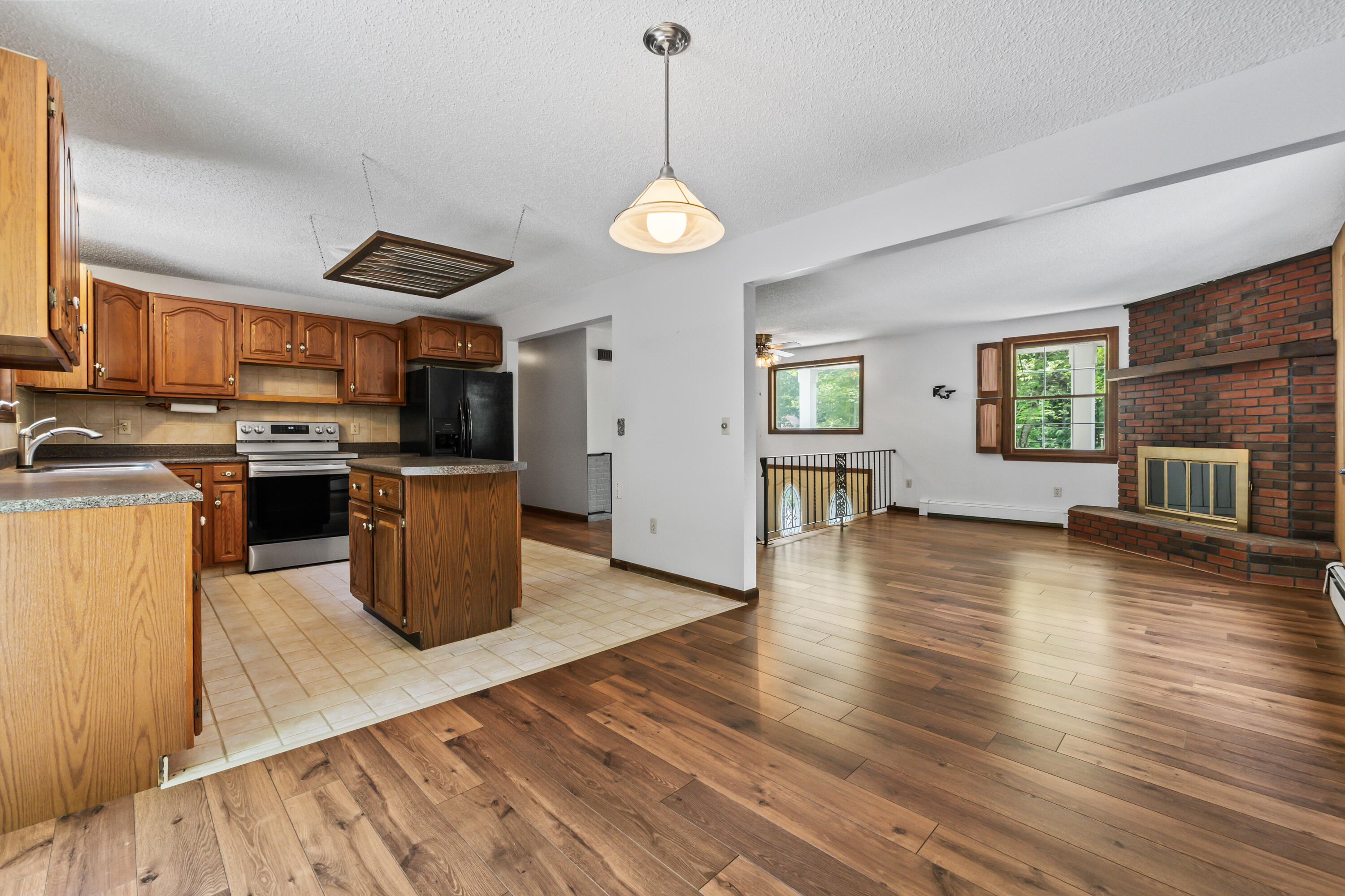 20 Skyline Drive Chelsea ME 04330