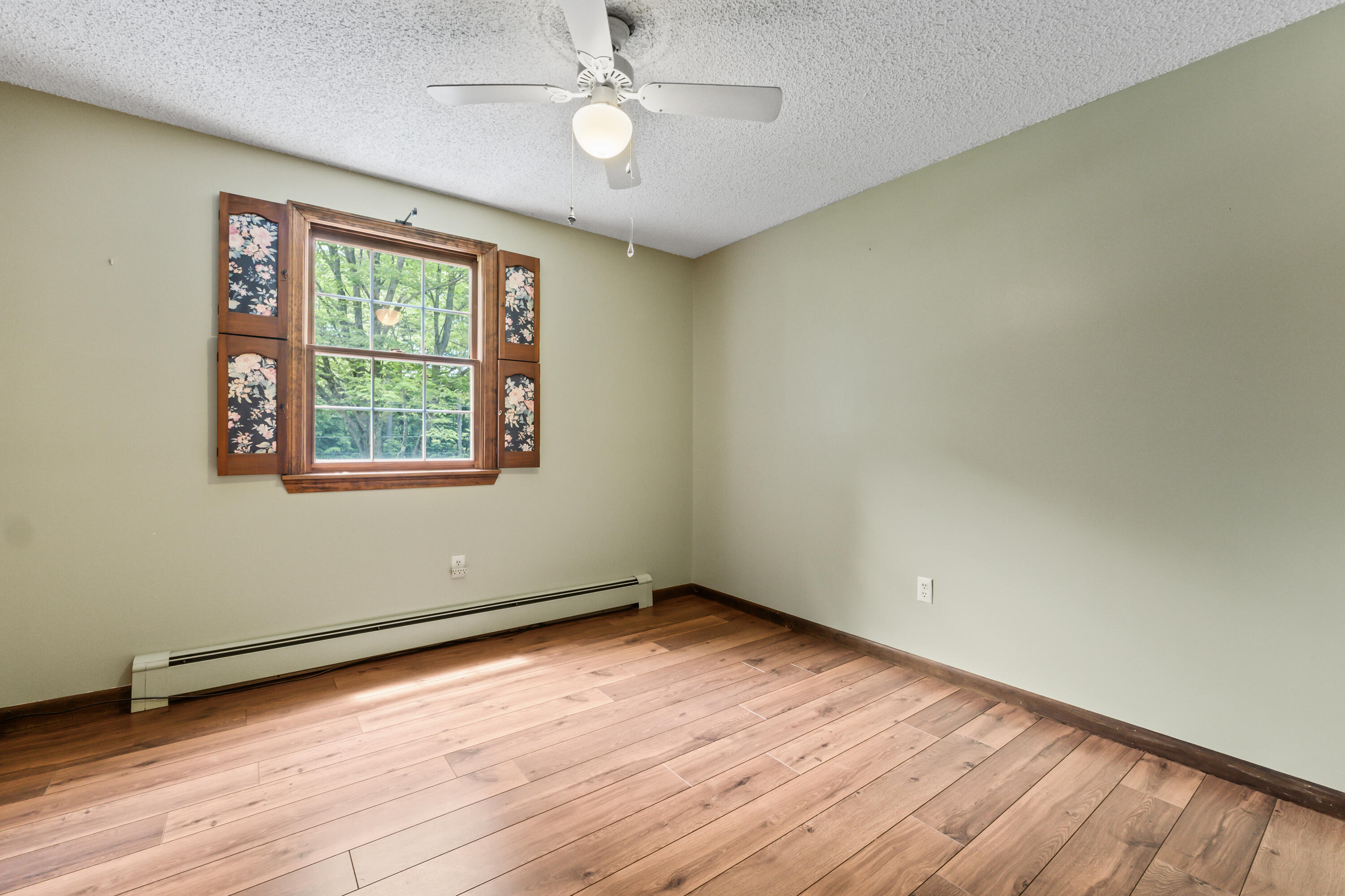 20 Skyline Drive Chelsea ME 04330