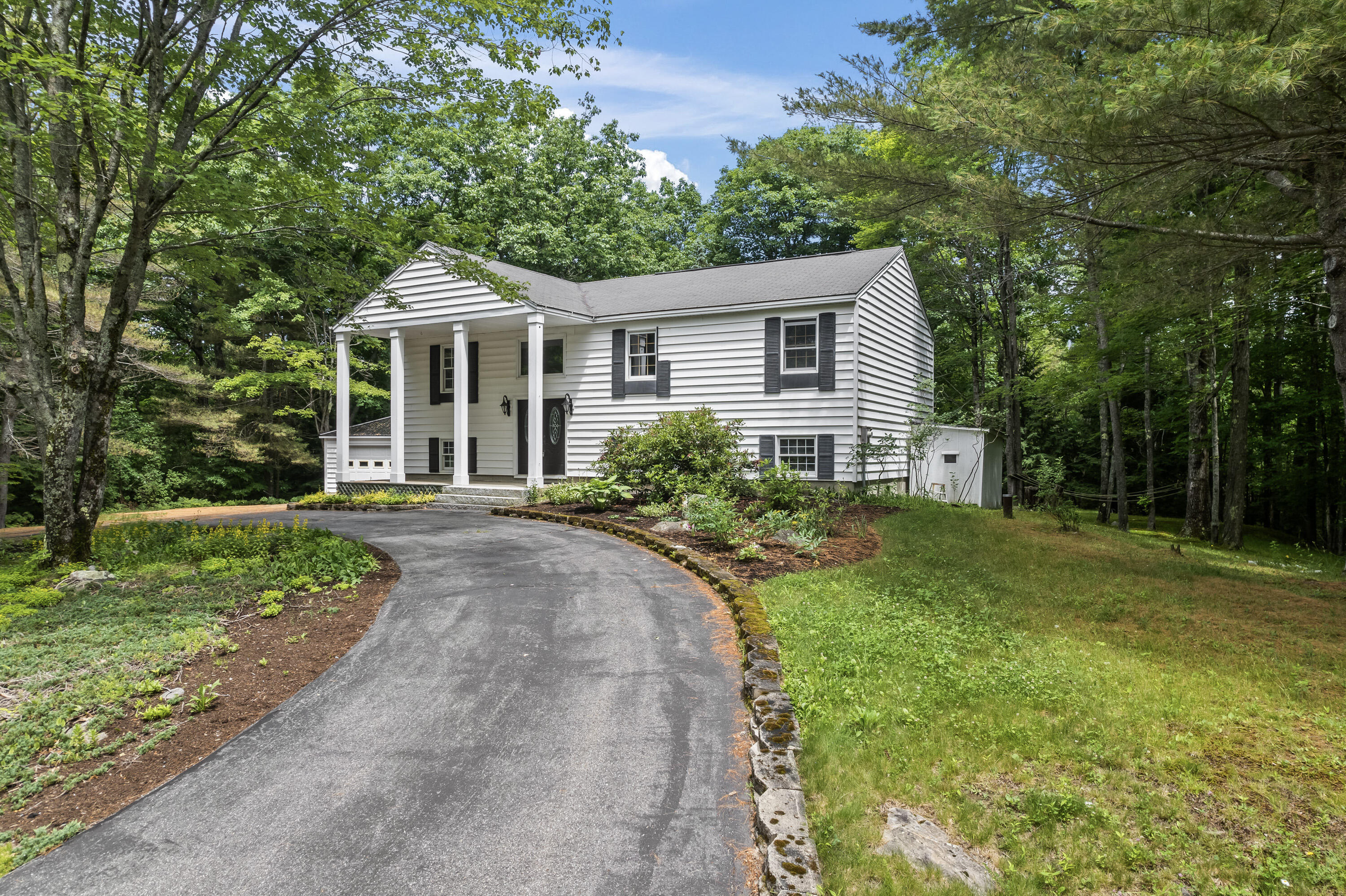 20 Skyline Drive Chelsea ME 04330