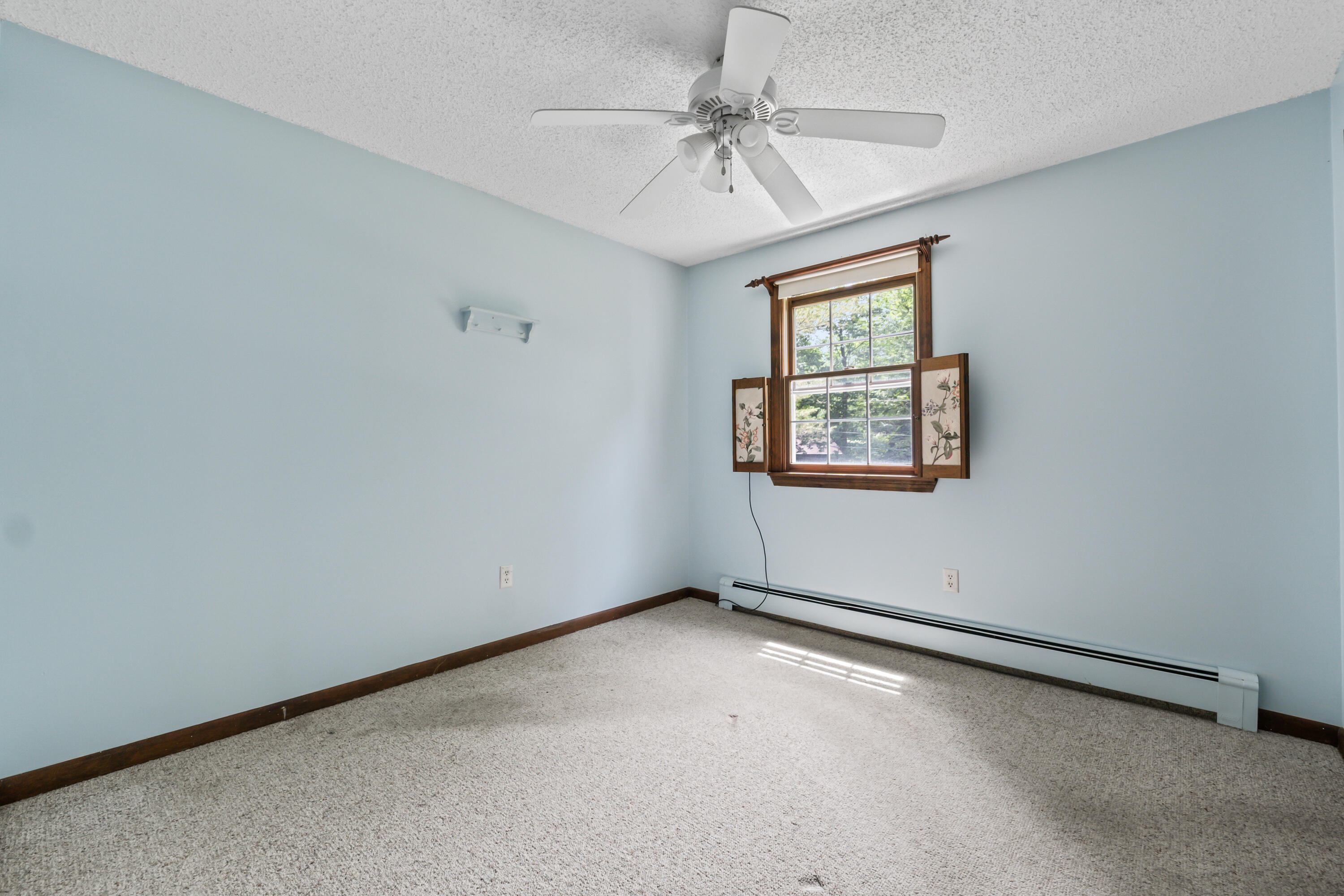 20 Skyline Drive Chelsea ME 04330