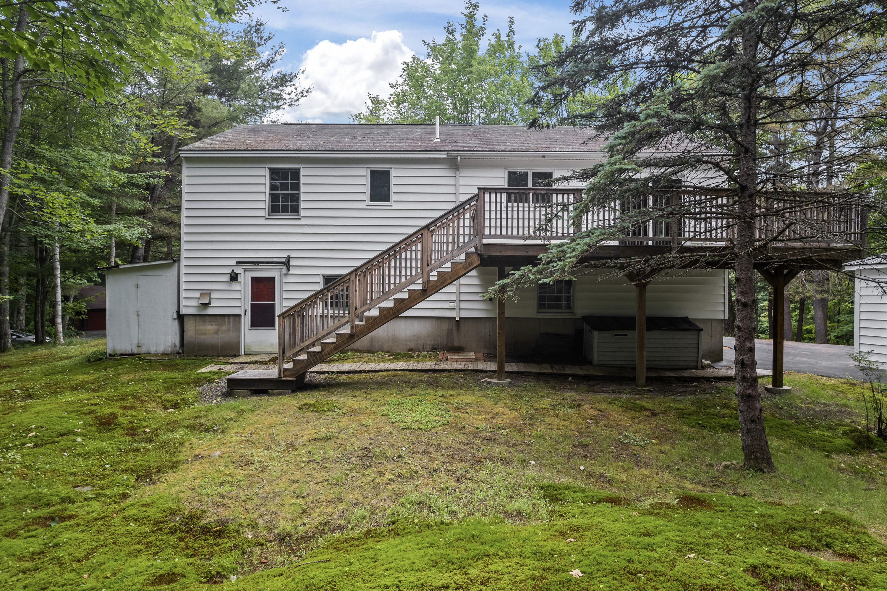 20 Skyline Drive Chelsea ME 04330