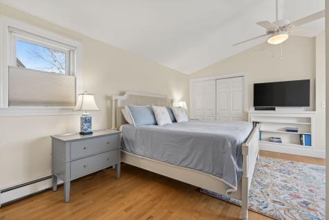 71 Myrtle Avenue South Portland ME 04106
