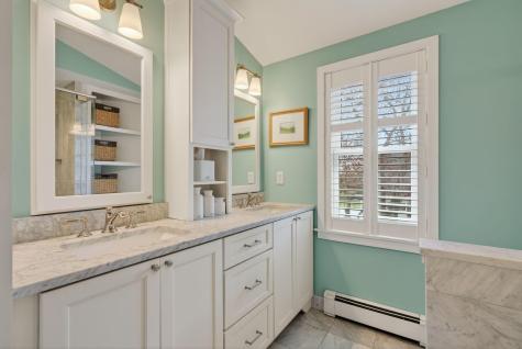 71 Myrtle Avenue South Portland ME 04106
