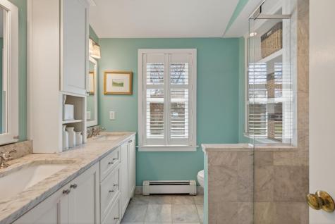71 Myrtle Avenue South Portland ME 04106