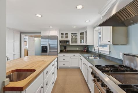 71 Myrtle Avenue South Portland ME 04106