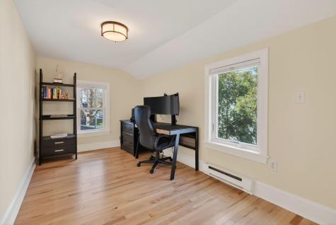 71 Myrtle Avenue South Portland ME 04106