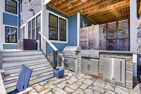 71 Myrtle Avenue South Portland ME 04106