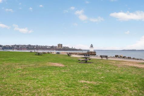 71 Myrtle Avenue South Portland ME 04106