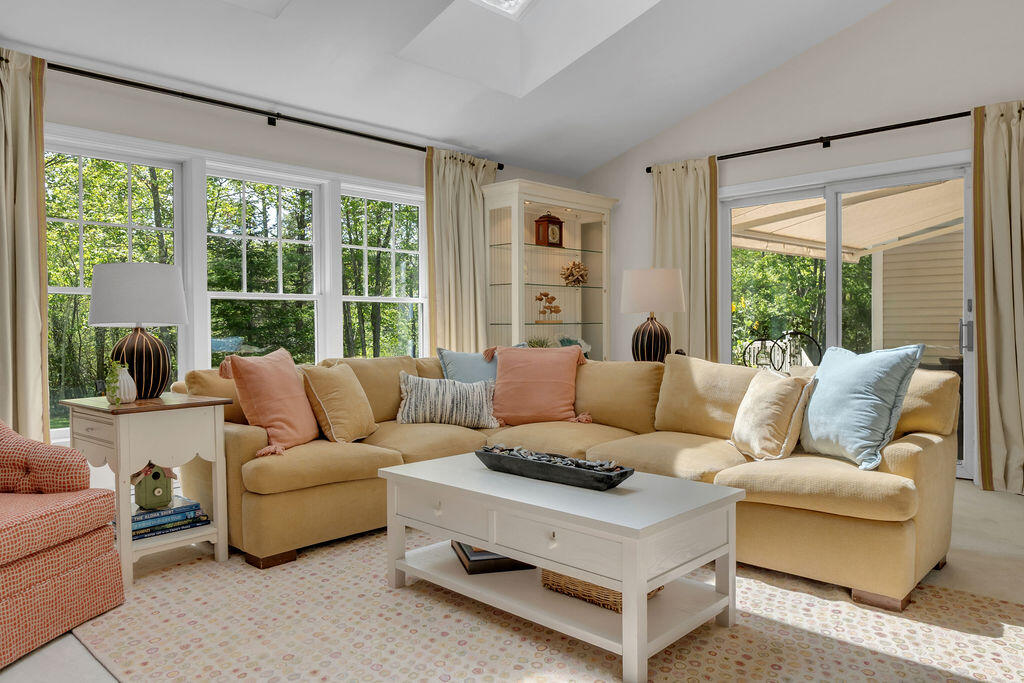 162 Oakwood Drive Yarmouth ME 04096