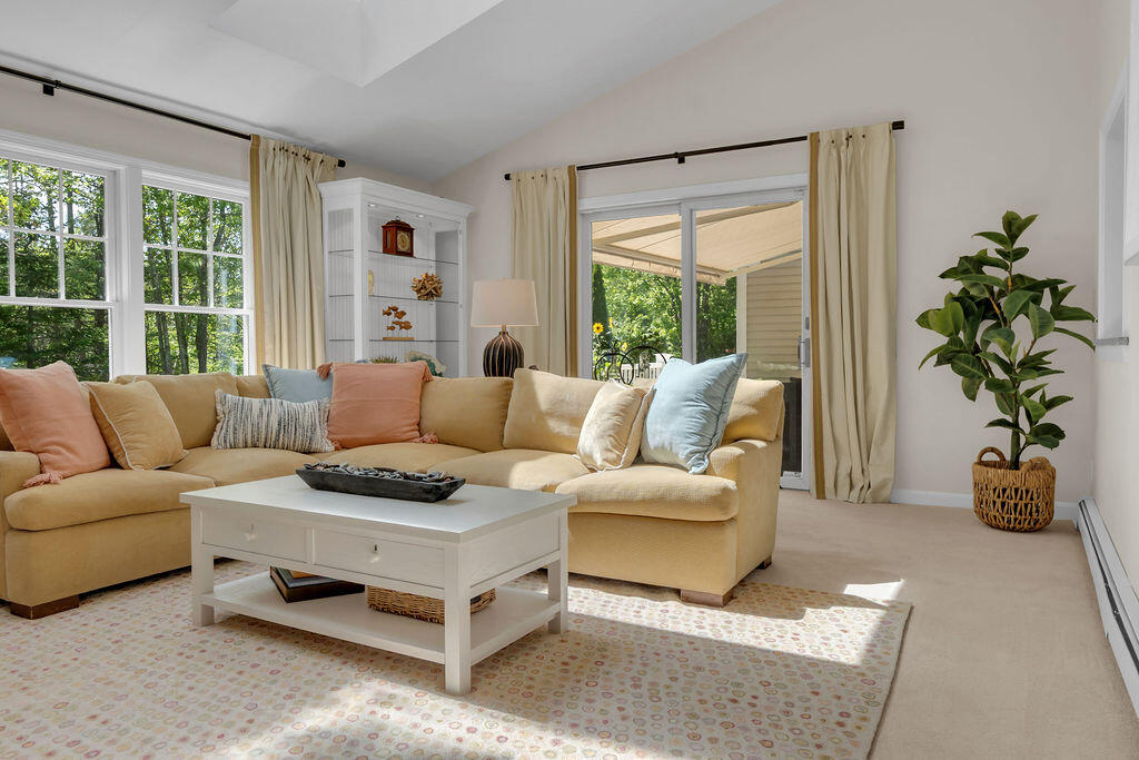 162 Oakwood Drive Yarmouth ME 04096