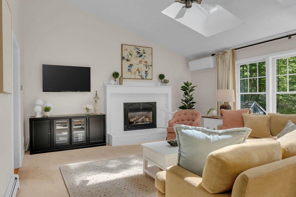 162 Oakwood Drive Yarmouth ME 04096