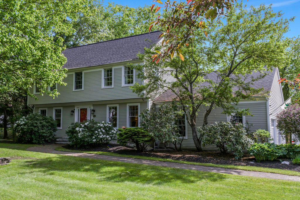 162 Oakwood Drive Yarmouth ME 04096