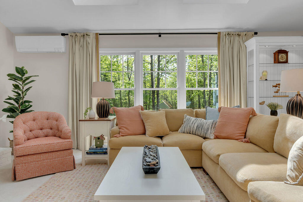 162 Oakwood Drive Yarmouth ME 04096