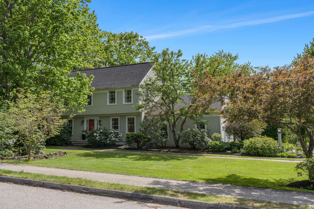 162 Oakwood Drive Yarmouth ME 04096