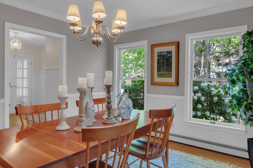 162 Oakwood Drive Yarmouth ME 04096