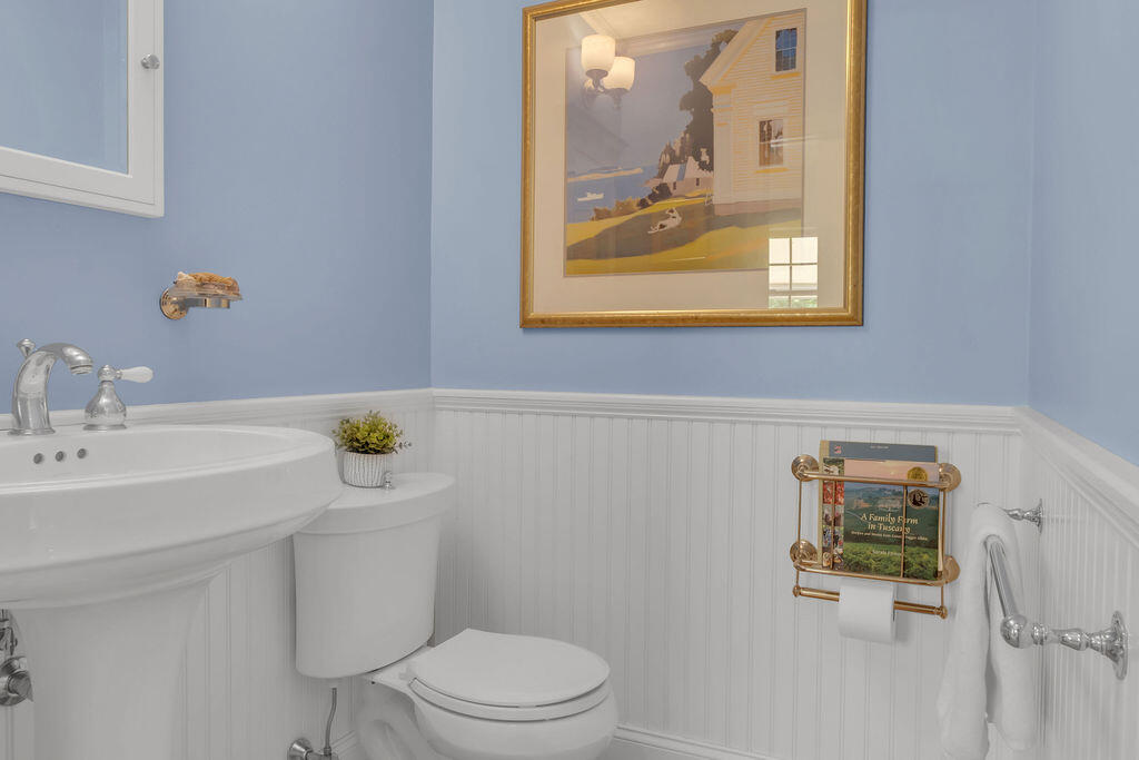 162 Oakwood Drive Yarmouth ME 04096