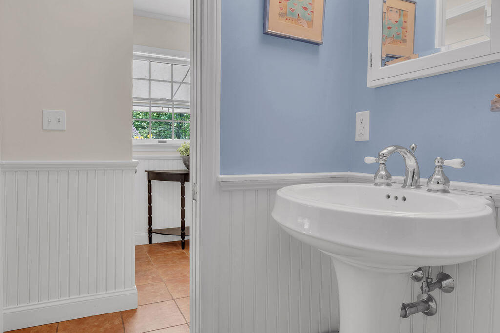 162 Oakwood Drive Yarmouth ME 04096