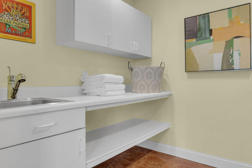 162 Oakwood Drive Yarmouth ME 04096