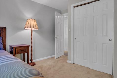 162 Oakwood Drive Yarmouth ME 04096