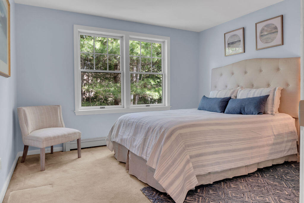 162 Oakwood Drive Yarmouth ME 04096