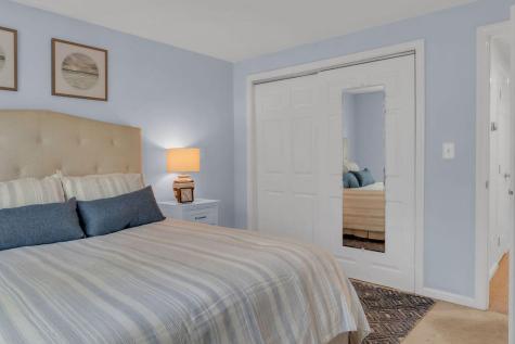 162 Oakwood Drive Yarmouth ME 04096