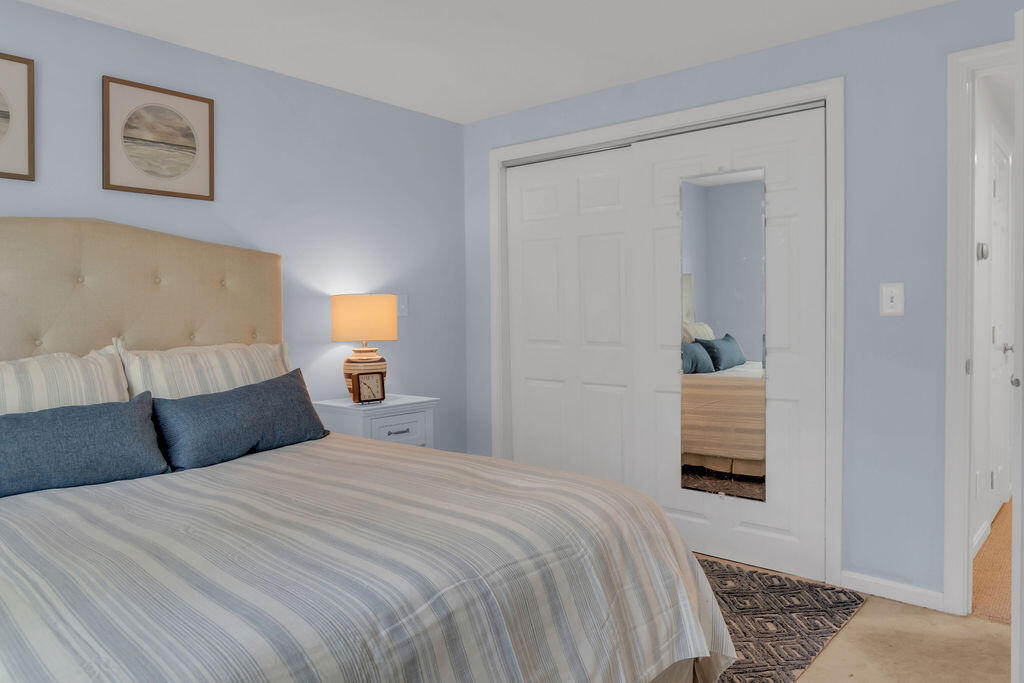 162 Oakwood Drive Yarmouth ME 04096