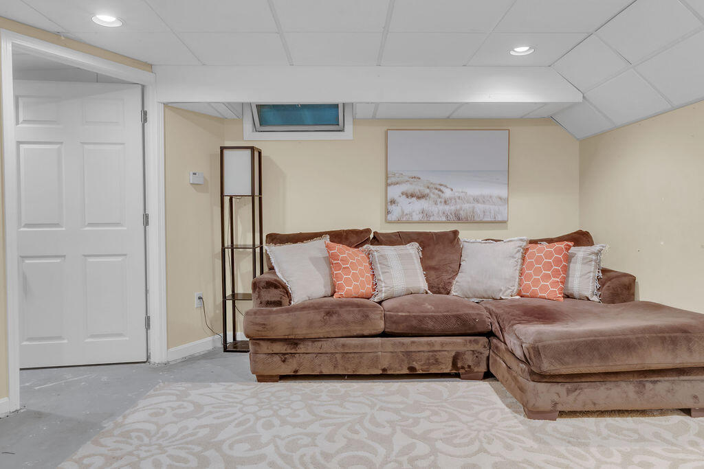 162 Oakwood Drive Yarmouth ME 04096