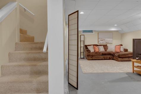 162 Oakwood Drive Yarmouth ME 04096