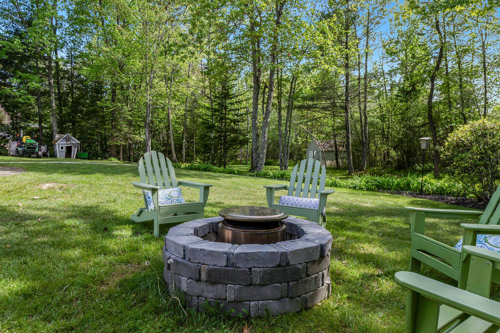 162 Oakwood Drive Yarmouth ME 04096