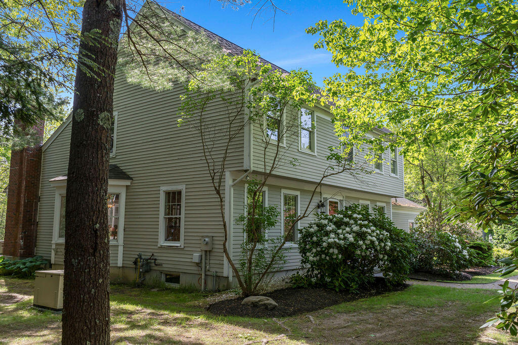 162 Oakwood Drive Yarmouth ME 04096