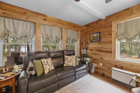 29 Cobb Cove Lincoln ME 04457