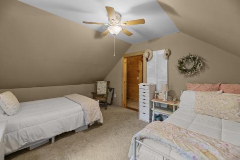 29 Cobb Cove Lincoln ME 04457