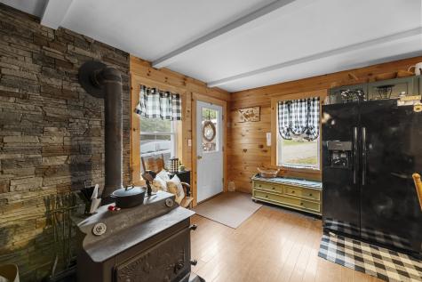 29 Cobb Cove Lincoln ME 04457