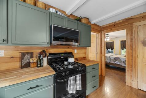 29 Cobb Cove Lincoln ME 04457