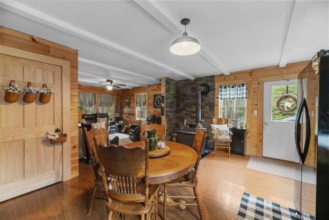 29 Cobb Cove Lincoln ME 04457