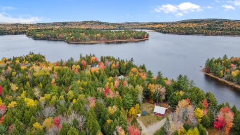 29 Cobb Cove Lincoln ME 04457