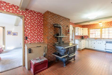 264 Day Mountain Road Temple ME 04984