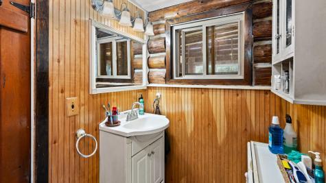 1184 Cardville Road Greenbush ME 04418